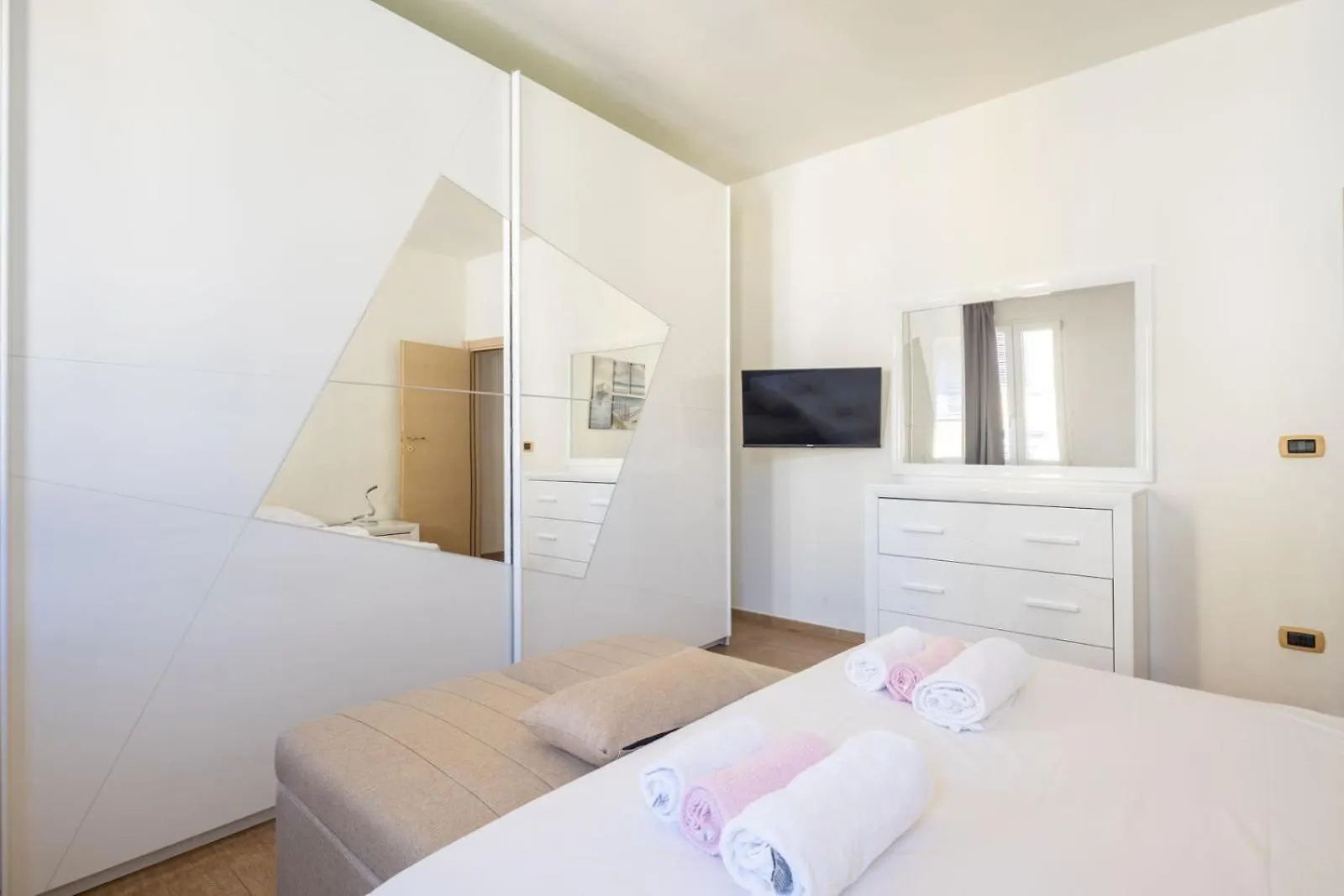 Suite Borgo Ognissanti 6 Guests Wi-Fi Florence 0*,